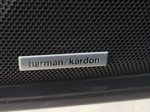 Certified 2025 Subaru Outback Limited image 19