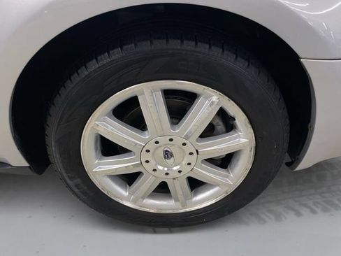 Used 2005 Ford Five Hundred Limited FWD image 17