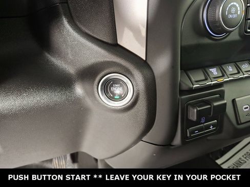 Used 2024 Chevrolet Silverado 2500 W/T w/ WT Convenience Package image 15