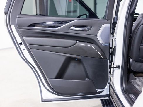 Used 2024 Cadillac Escalade V AWD/4WD image 29
