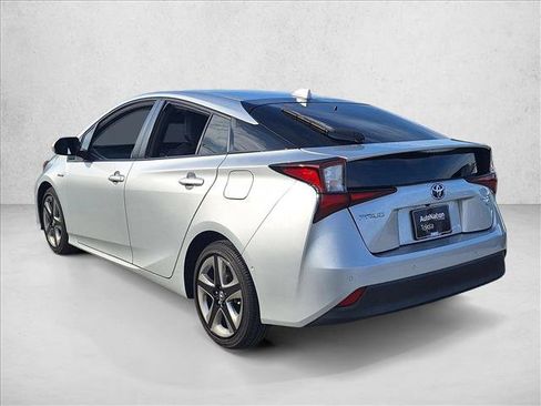 Certified 2022 Toyota Prius XLE image 7