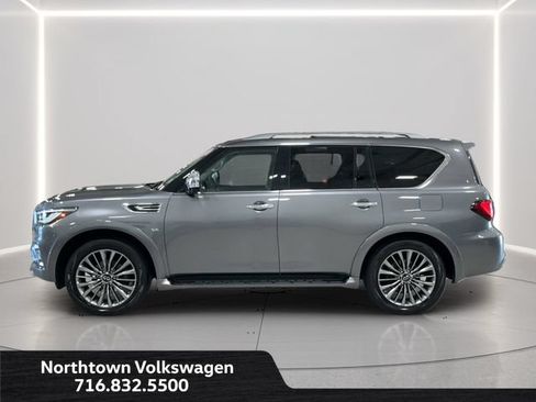 Used 2020 INFINITI QX80 Luxe w/ Sensory Package AWD/4WD image 2