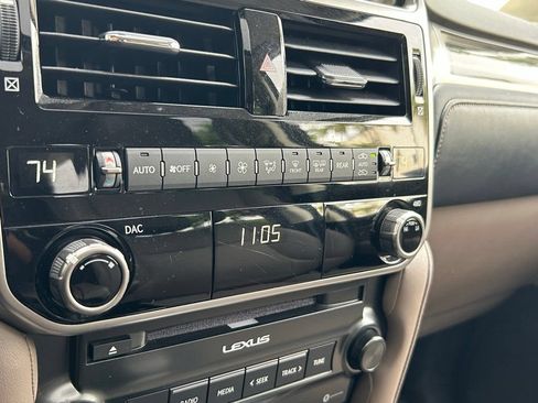 Used 2022 Lexus GX 460 Premium w/ Premium Package AWD/4WD image 27