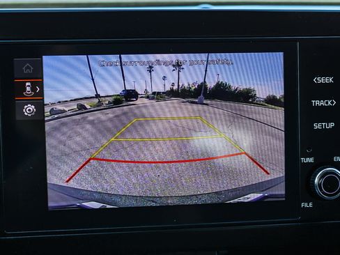 Used 2024 Kia Sportage LX image 21