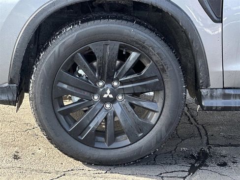 Used 2025 Mitsubishi Outlander Sport LE image 9