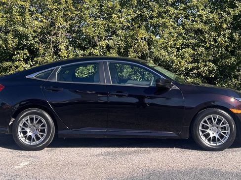 Used 2016 Honda Civic LX image 9