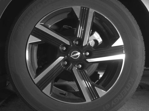 Used 2025 Nissan Sentra SV FWD image 14