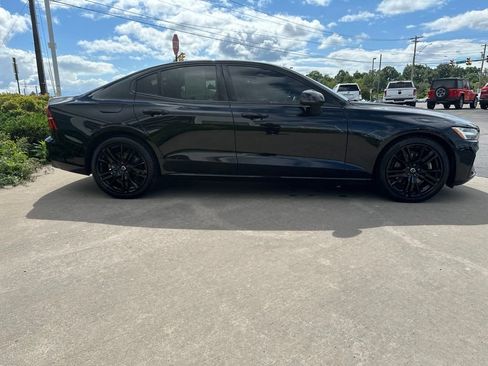 Certified 2024 Volvo S60 B5 Plus AWD/4WD image 4