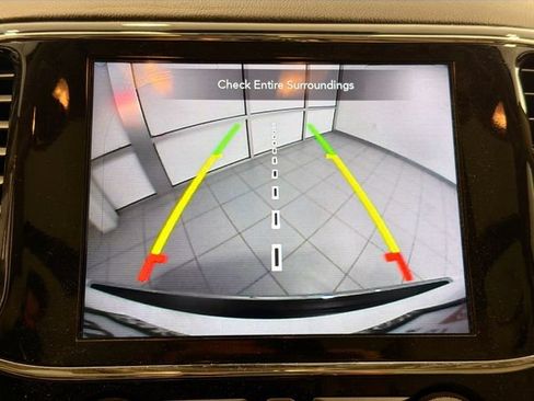Used 2021 Jeep Grand Cherokee Overland AWD/4WD image 12