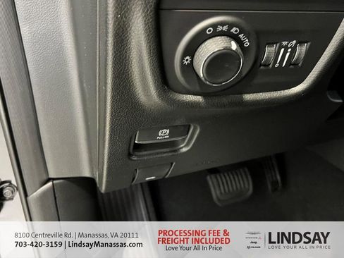 New 2025 Jeep Grand Cherokee Altitude AWD/4WD image 29