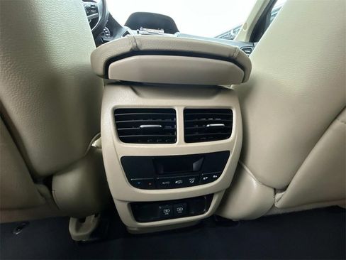 Used 2020 Acura MDX SH-AWD w/ Technology Package image 17