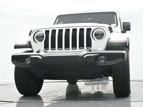 Used 2023 Jeep Wrangler Unlimited Sahara AWD/4WD image 43