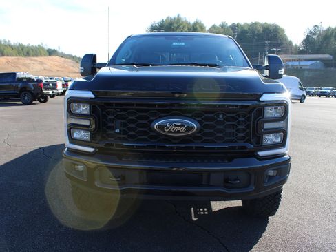 New 2026 Ford F250 Lariat w/ Tremor Off-Road Package image 15