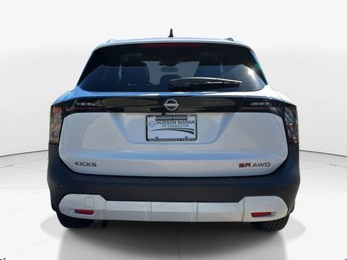New 2026 Nissan Kicks SR w/ SR Premium Package image 8