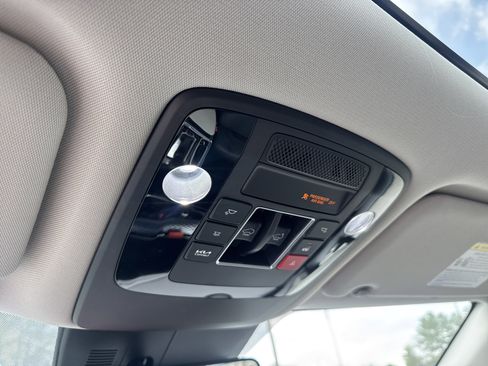 Certified 2024 Kia Carnival SX Prestige image 29