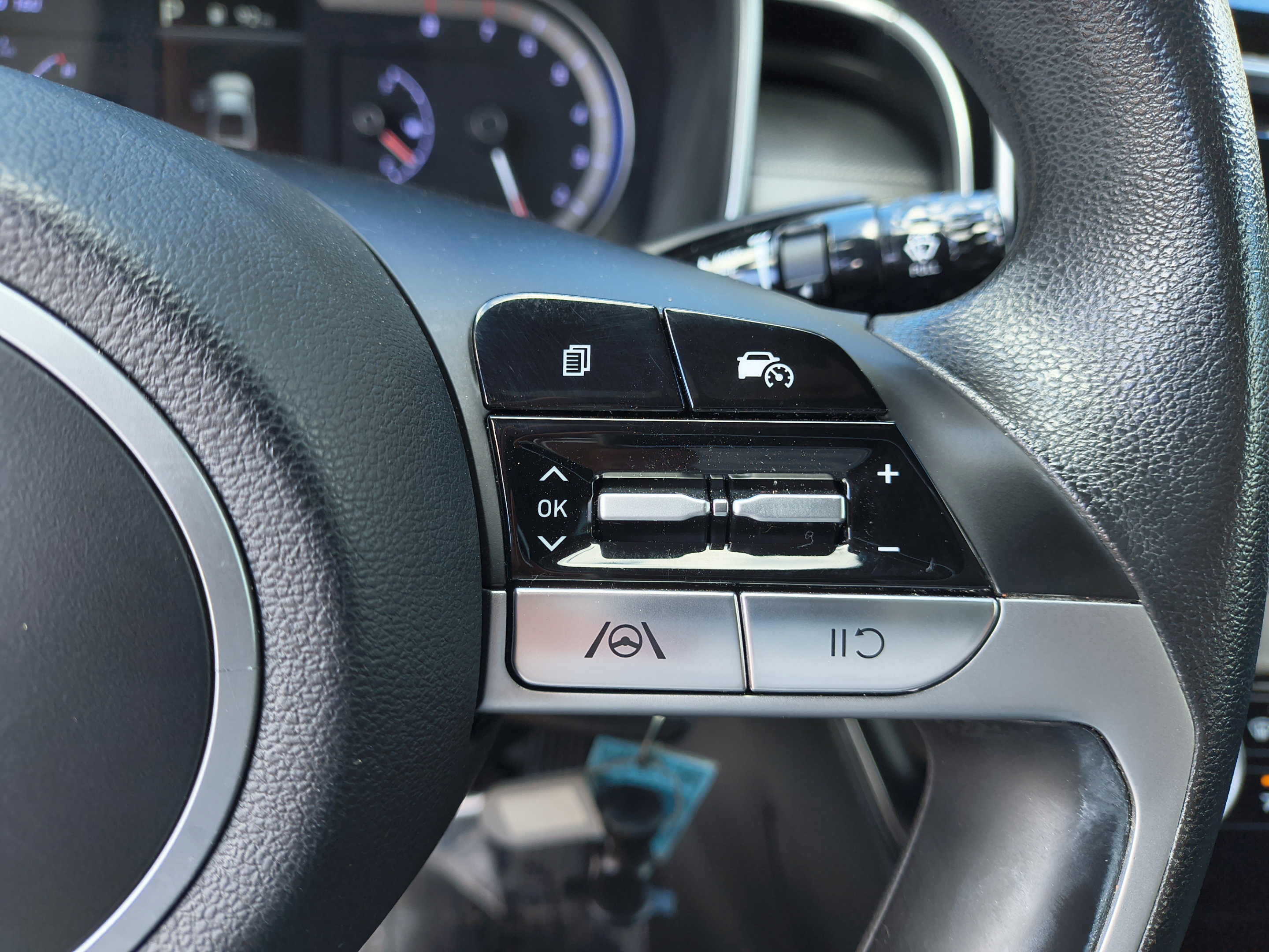 Certified 2023 Hyundai Santa Cruz SE FWD image 26