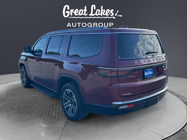 Used 2023 Jeep Wagoneer 4WD w/ Premium Group I image 3