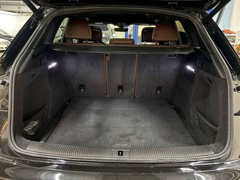 Used 2018 Audi Q5 2.0T Premium Plus w/ Premium Plus Package AWD/4WD image 9