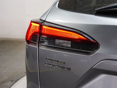 Certified 2025 Toyota Corolla Cross XLE FWD image 12