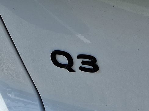 New 2026 Audi Q3 quattro 2.0T image 11