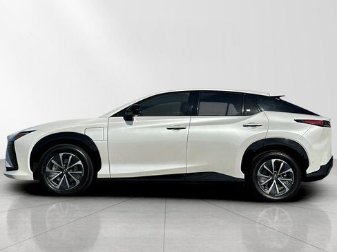 Certified 2023 Lexus RZ 450e Premium w/ Technology Package AWD/4WD image 3