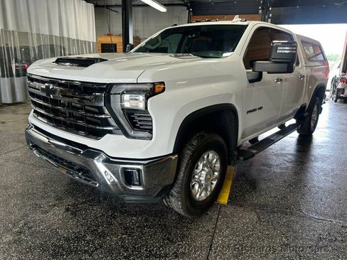 Used 2024 Chevrolet Silverado 2500 LTZ w/ LPO, Dark Essentials Package AWD/4WD image 6