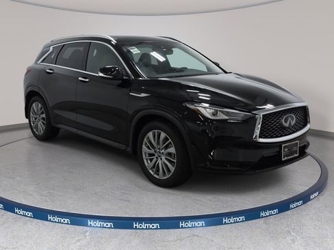 Certified 2023 INFINITI QX50 Luxe AWD/4WD image 3