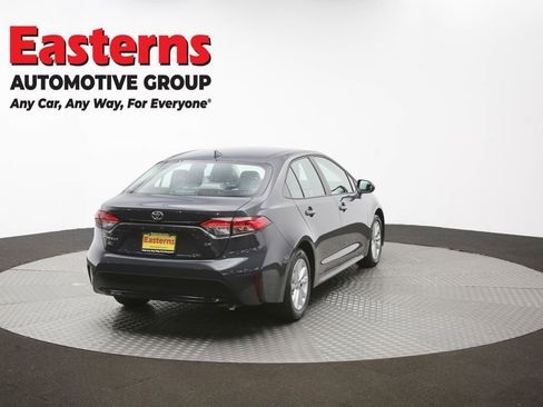 Used 2026 Toyota Corolla LE w/ LE Premium Package FWD image 39