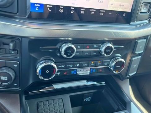 Used 2025 Ford F350 King Ranch AWD/4WD image 27