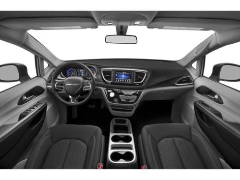 Certified 2020 Chrysler Voyager L FWD image 8