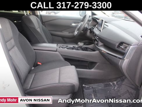 Used 2024 Nissan Rogue SV AWD/4WD image 21