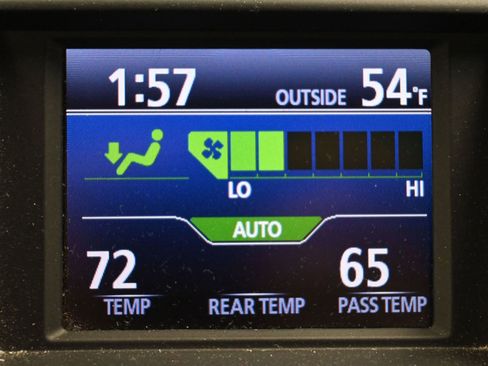 Used 2013 Toyota Highlander Limited image 19