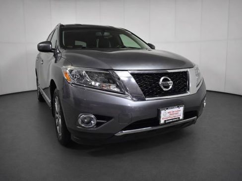 Used 2015 Nissan Pathfinder SL AWD/4WD image 3