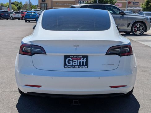Used 2022 Tesla Model 3 Long Range AWD/4WD image 7