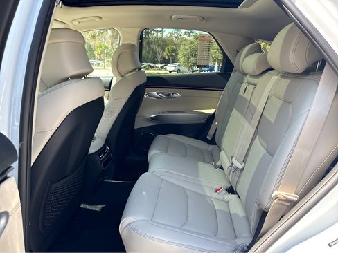 New 2026 Genesis GV70 2.5T Select image 20