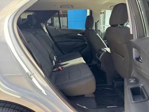 Used 2020 Chevrolet Equinox LT image 18