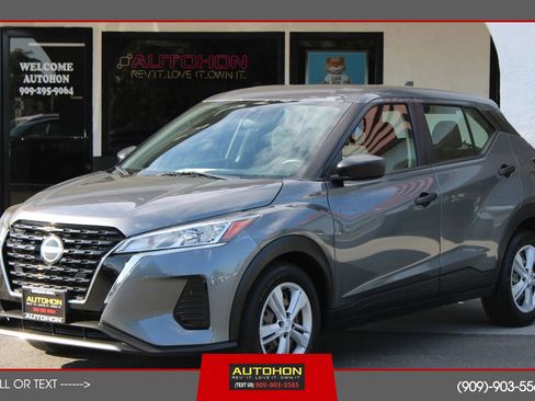 Used 2024 Nissan Kicks S FWD image 1