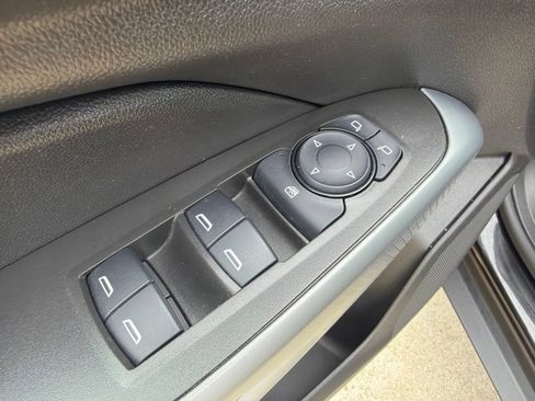 Used 2025 Chevrolet Trax LS w/ Driver Confidence Package FWD image 10