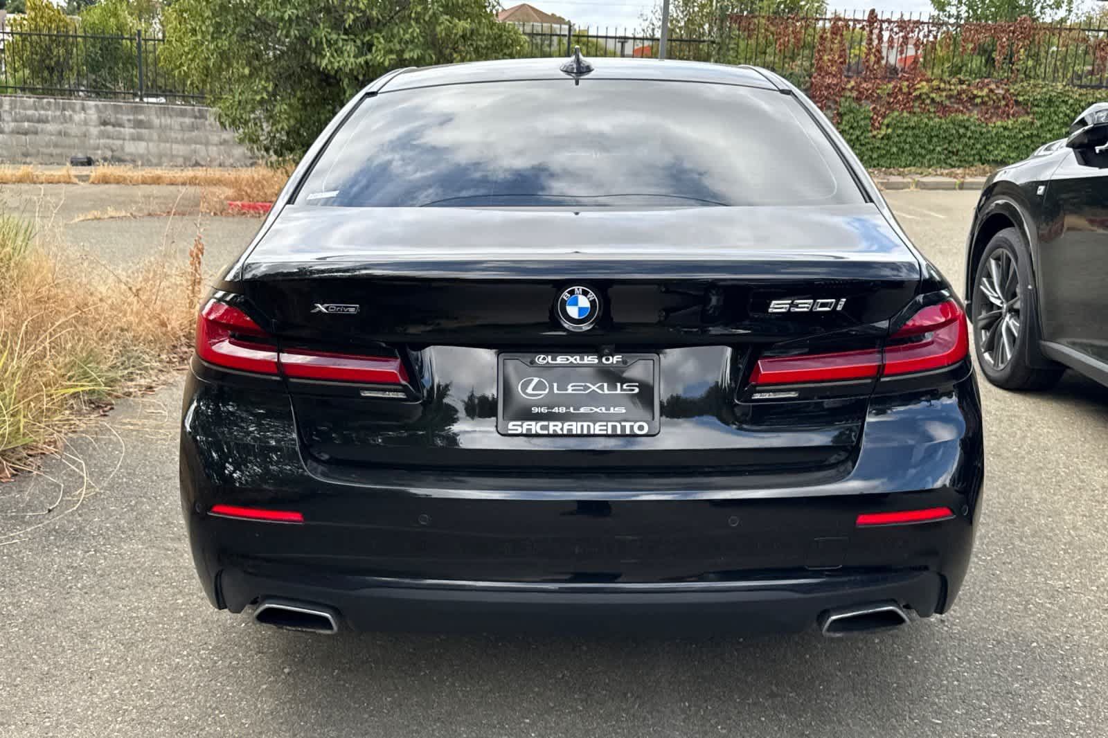 Used 2021 BMW 530i xDrive w/ Premium Package AWD/4WD image 5