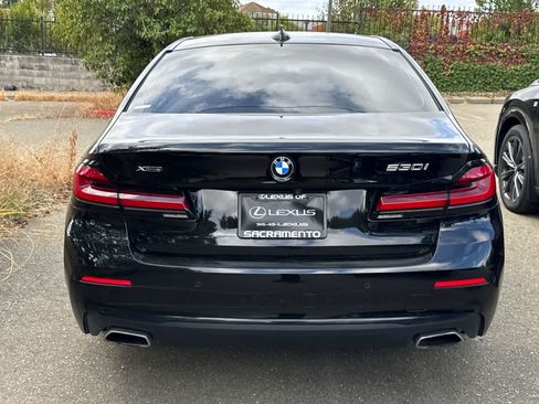 Used 2021 BMW 530i xDrive w/ Premium Package AWD/4WD image 5
