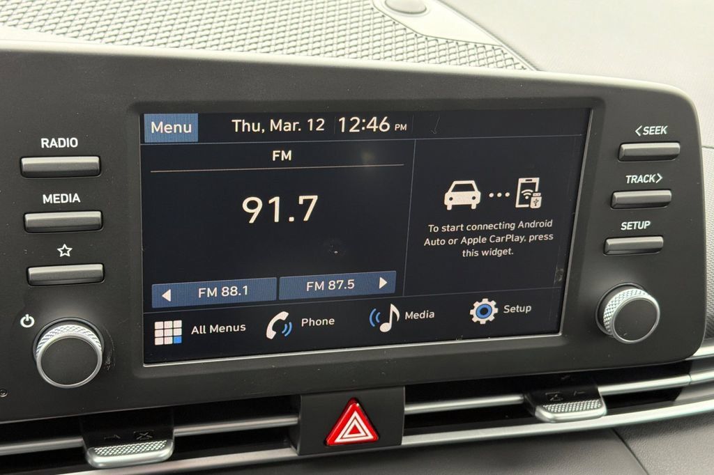 Certified 2026 Hyundai Elantra SE FWD image 15