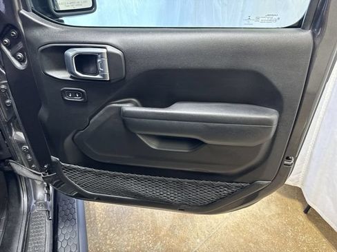 Used 2021 Jeep Wrangler Unlimited Sport AWD/4WD image 27