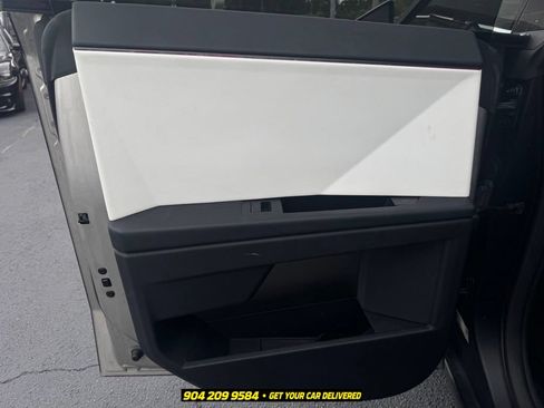 Used 2024 Tesla Cybertruck Cyberbeast AWD/4WD image 18