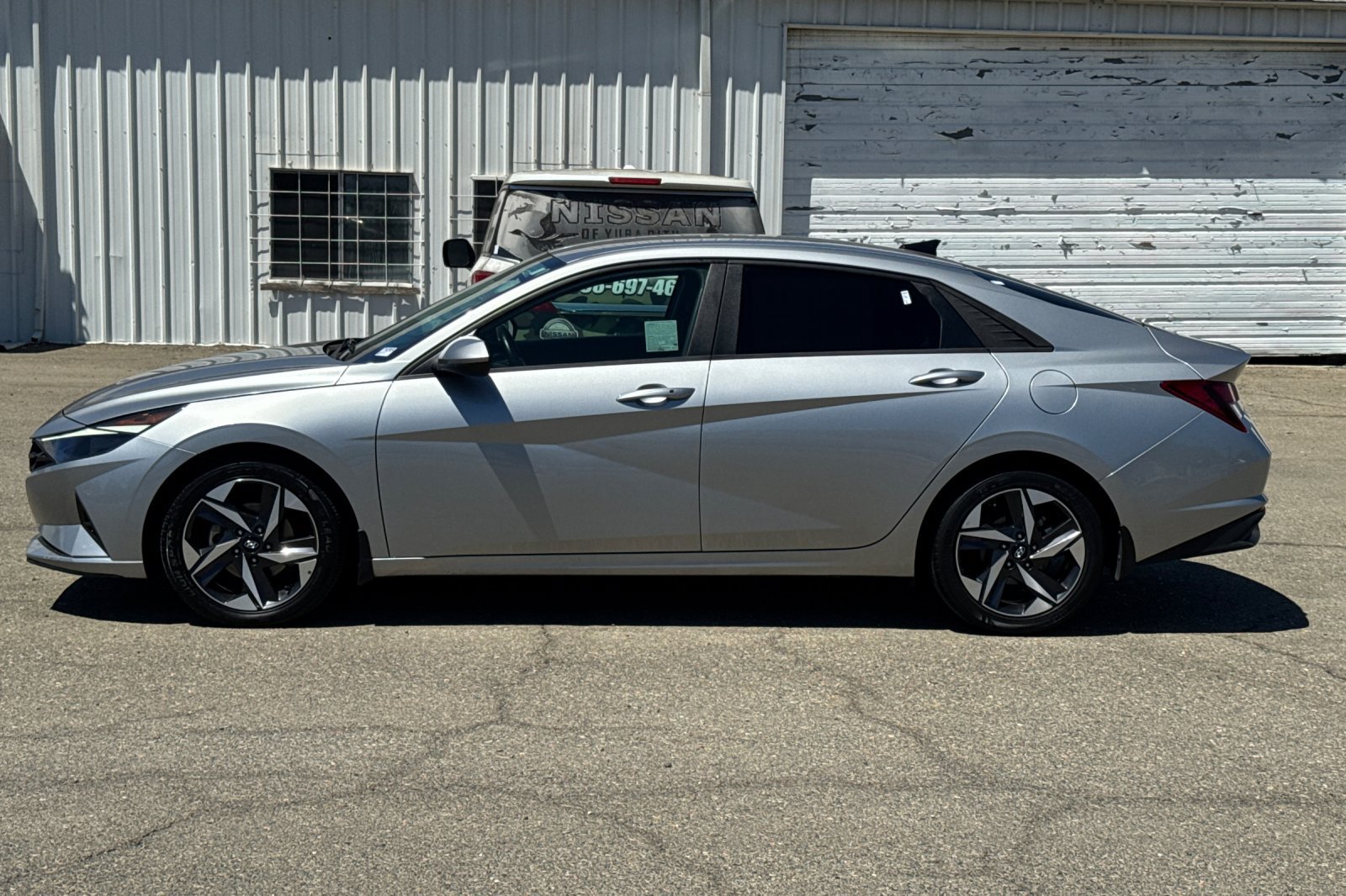 Used 2023 Hyundai Elantra SEL w/ Convenience Package FWD image 9
