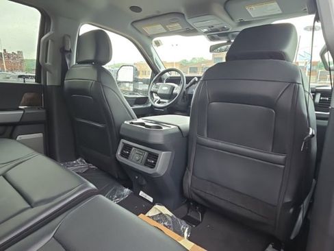 New 2026 Ford F250 Lariat w/ Black Appearance Package AWD/4WD image 22
