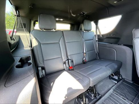 Used 2025 Chevrolet Suburban High Country w/ Sun And Tow Package AWD/4WD image 28