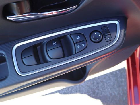 New 2025 Nissan Versa SR w/ Trunk Package image 16