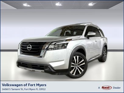 Used 2023 Nissan Pathfinder Platinum w/ Cargo Package