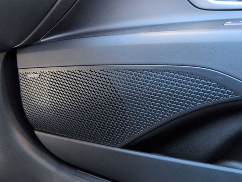 Certified 2025 Hyundai Elantra Limited image 32