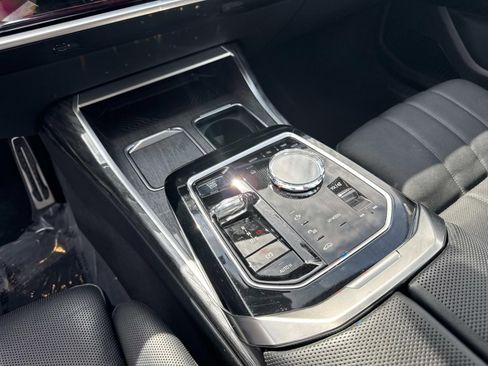 Certified 2023 BMW 760i xDrive AWD/4WD image 26